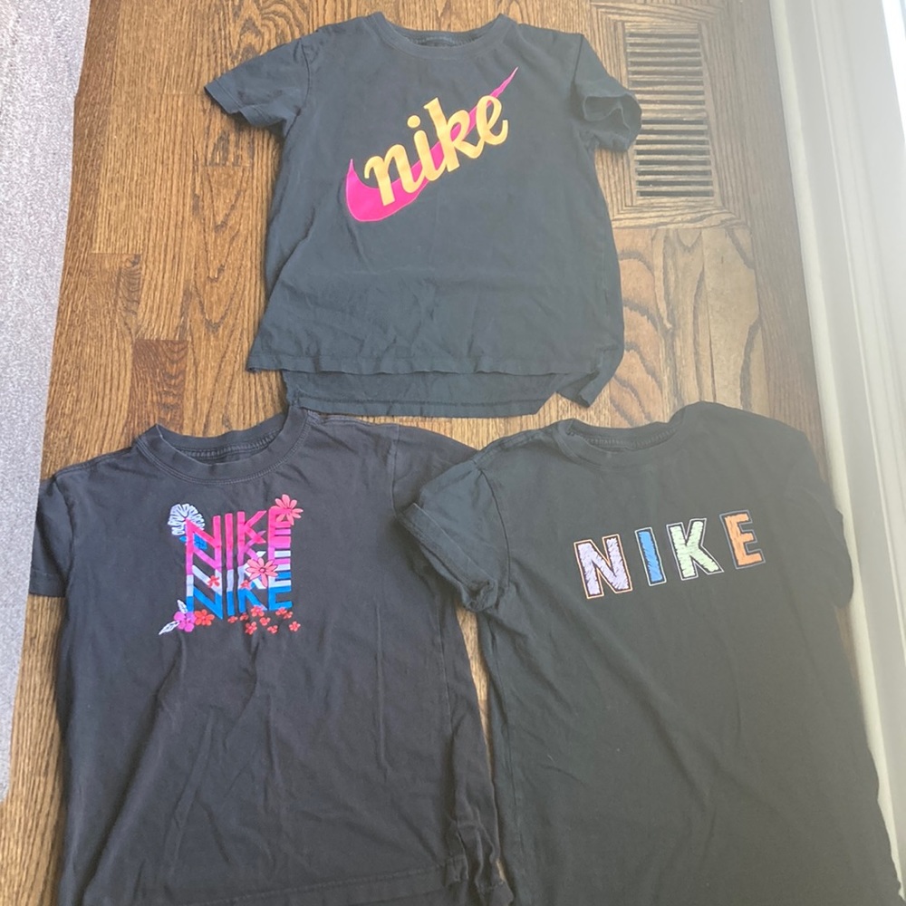 3 adorable Nike shirts!